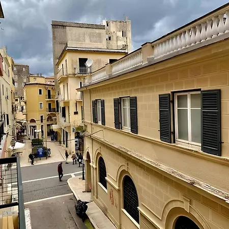 Arisuite Corfu (city)