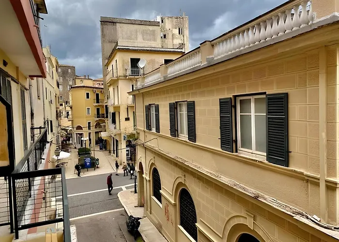 Arisuite Corfu (city)