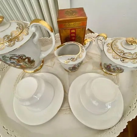 Arisuite Apartament *